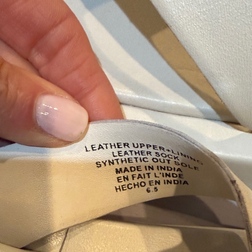 Seychelles Cream Platform Thong Sandals - Picture 4 of 7